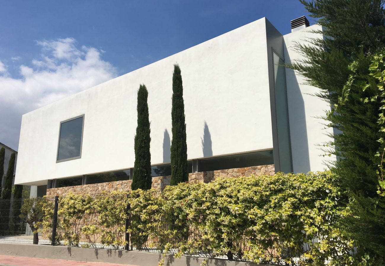 Villa in Pals - Villa Mariposa Blanca Villa in Pals - Villa Mariposa Blanca